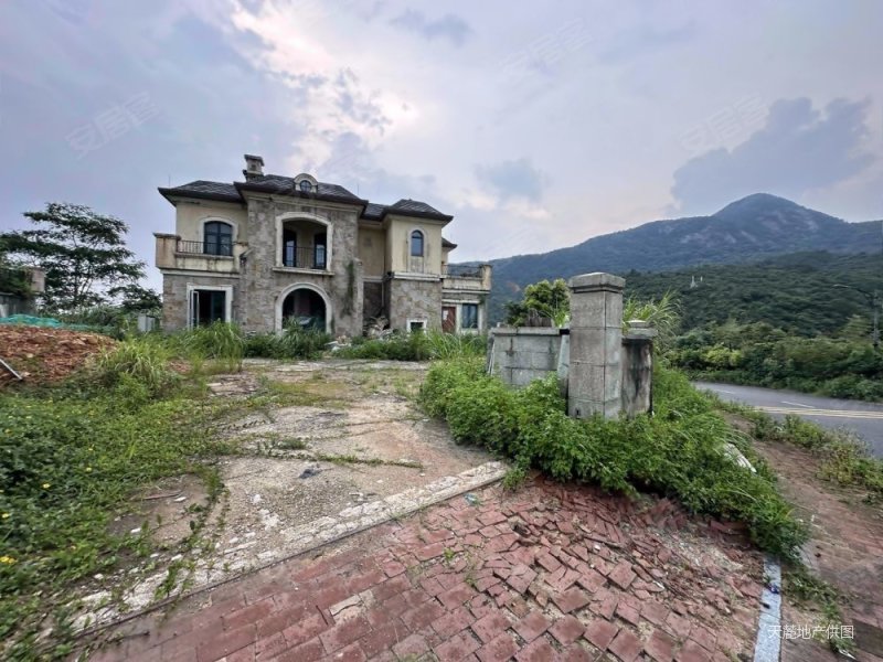 天麓(三区别墅)5室2厅5卫278.67㎡南北1610万