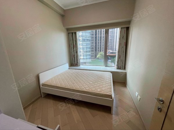 峻林,林和租房,电梯3房 精装 望园林 景观靓 看房方便,天河租房-广州