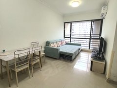 东莞南城鸿福路口繁华地段 小吃街旁康桥华苑1房1厅 阳光充足 电梯房 精装修出租房源真实图片