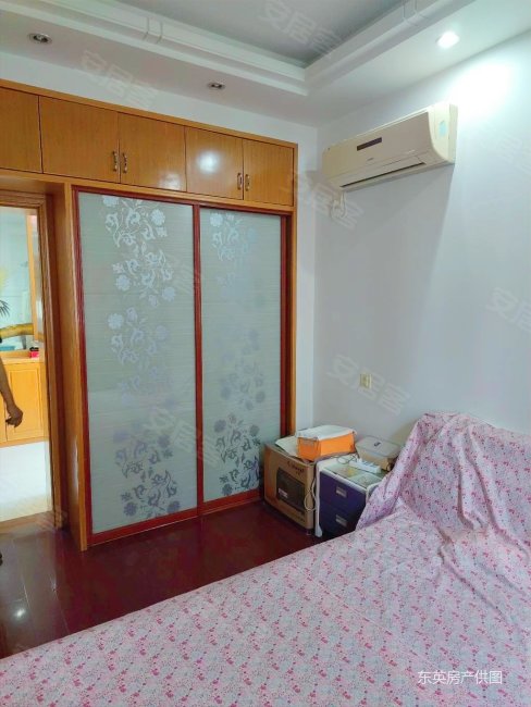 锦程花园精装三房二厅二卫飞机户型