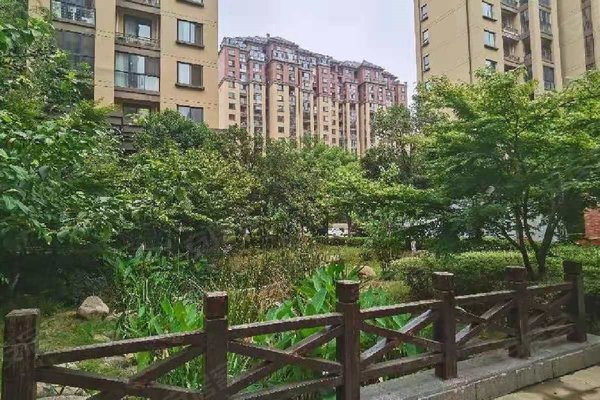 宛城建业森林半岛(一二期)周边房产中介经纪人评价-南阳安居客