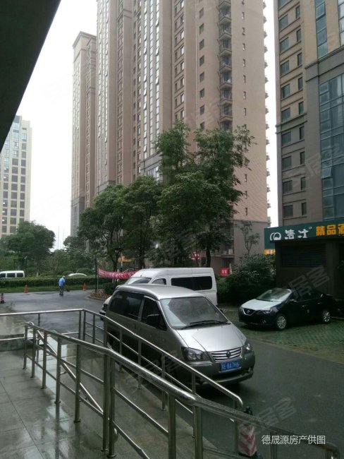 隆祺丽景国际2室2厅1卫98㎡南北73万