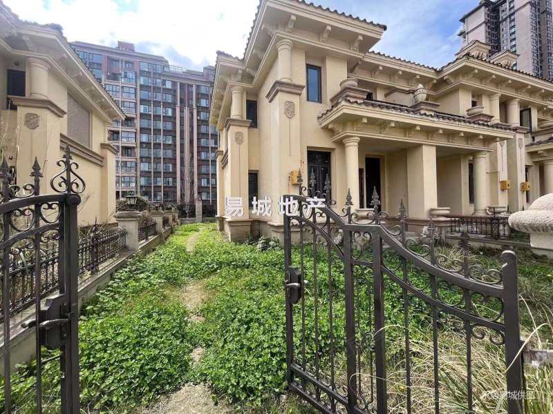 恒大银海湖(二期别墅)二手房,176万,3室2厅,2卫,128平米-成都安居客