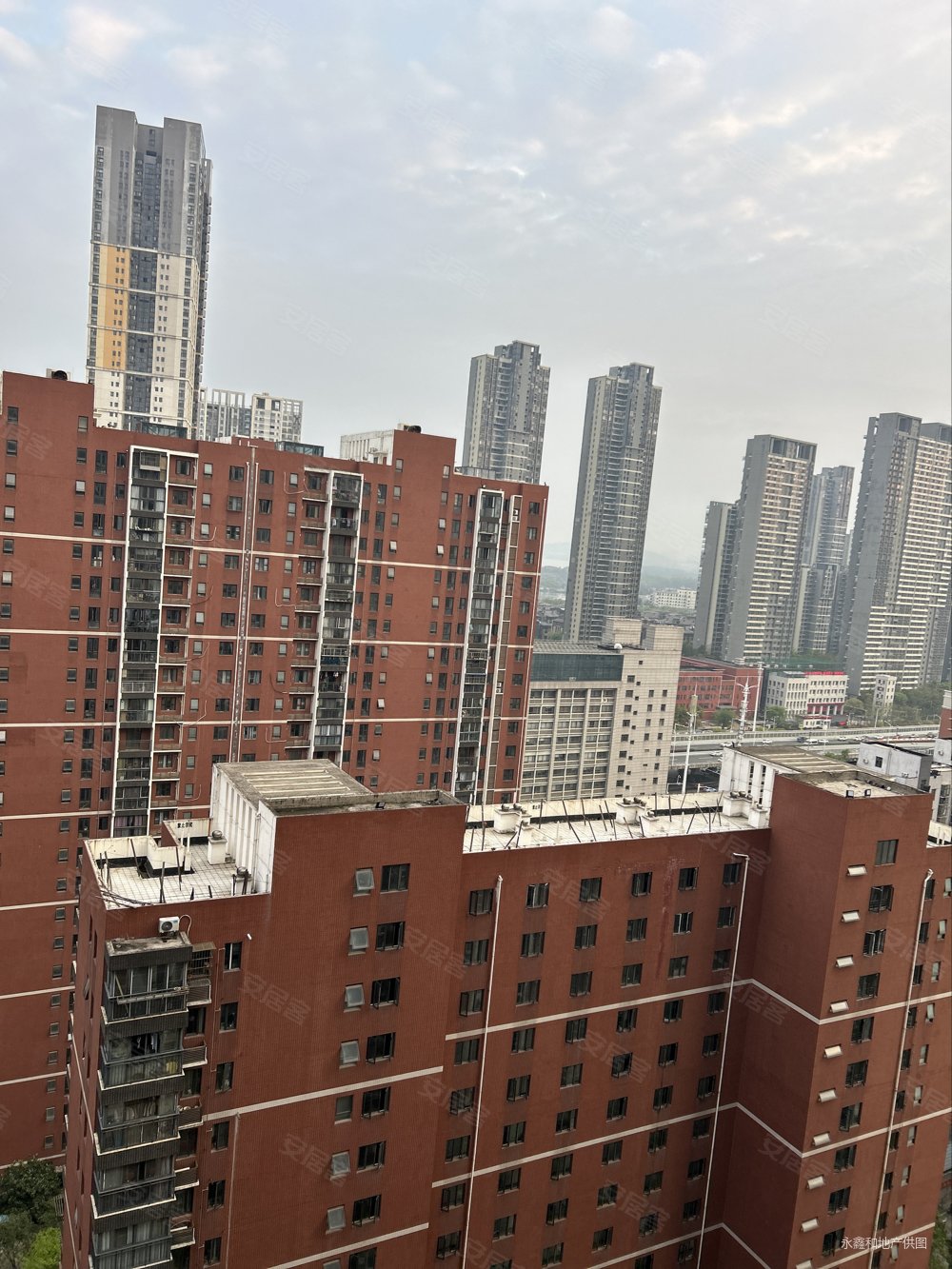 武汉房产网>武汉二手房>洪山二手房>洪山周边二手房>欢乐星城>1000