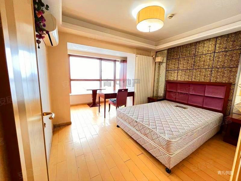 君临大厦 两室平层带煤气 阳面看海河摩天轮 可租3000元