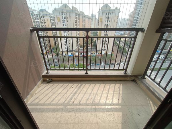 【多图】万科悦江南,沙井大道租房,万科悦江南 3房1400出租 价格可以