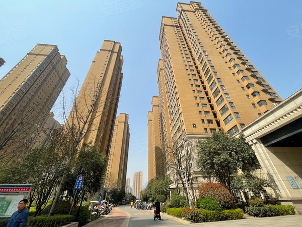 【多图】万景荔知湾,子午大道租房,万景荔知湾 三室精装长安公园旁铁