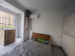 阜阳太和晶宫购物中心大润发旁边友谊安置区出租房源真实图片