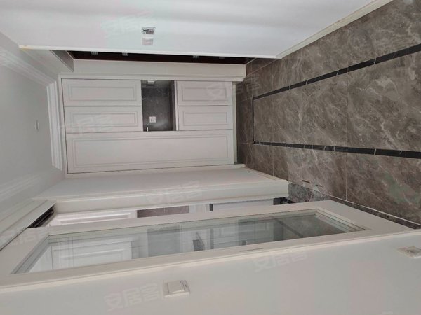 徐州鼓楼九龙湖新城玖珑湖高档社区地铁口新城玖珑湖电梯房三室两厅两卫精装修家具家电密码出租房源真实图片