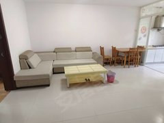 威海乳山市银滩大拇指附近，市政供暖，步梯二楼，带空调，拎包入住，年租六千出租房源真实图片