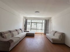 拉萨城关布达拉宫广场北郊赛马场附近 象雄花园 大三室两厅 可配家具出租房源真实图片