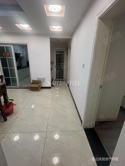 精装3室摩卡小镇南北通透110平看房方便有钥匙