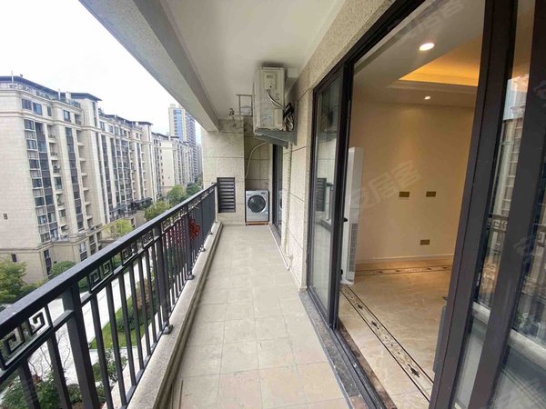 台州临海大洋中梁悦荣府中梁悦荣府精装修4室家电家具齐全小区环境