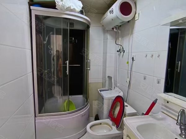 佳木斯向阳佳木斯大学七彩花园可短租,中山客运站,大学,二二四医院附近,七彩花园电梯2楼。出租房源真实图片