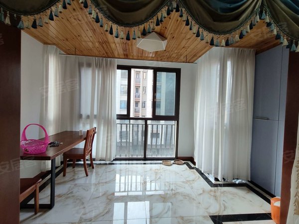 重庆合川钓鱼城街道马赛庄园花滩 洋房 马赛庄园 精装三房两卫出租