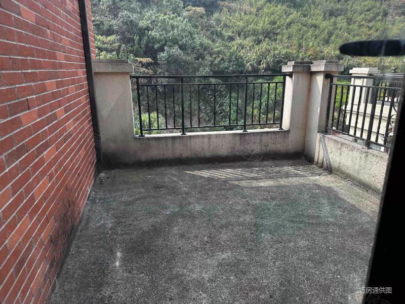 南昌二手房>湾里二手房>幸福二手房>保利半山国际兰乔圣菲(别墅)>800