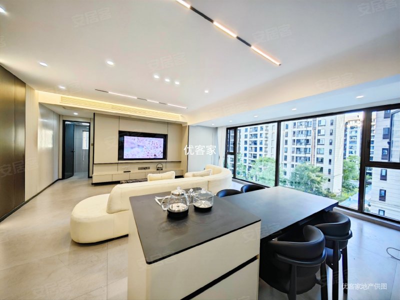 保利中央公园 大横厅全装修套三双卫!户型巴适老证!老证!