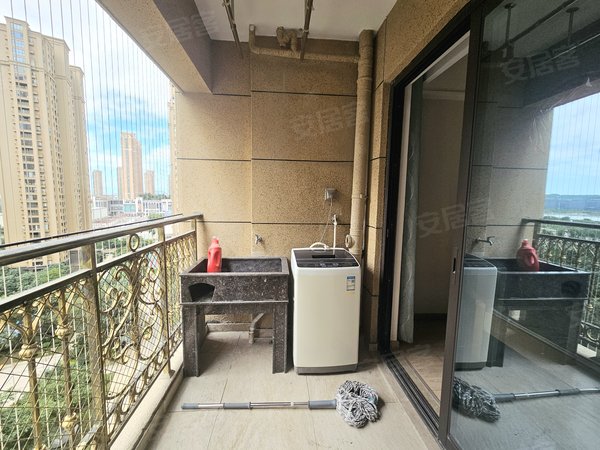 福州马尾江滨东大道名城紫金轩新出紫金轩 精装三房 离中建海峡 新