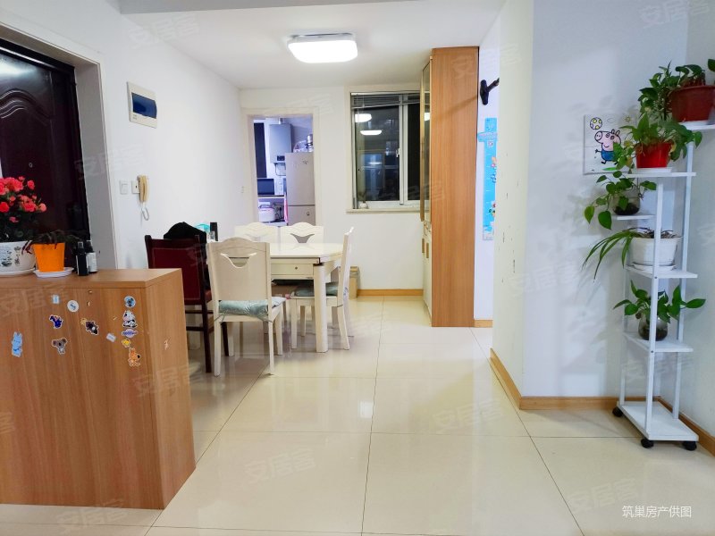 水岸佳苑d区板楼带电梯中间好楼层精装好房近医院