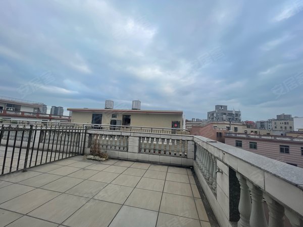 厦门集美杏北路杏林村无中介杏锦路地铁口 精装复式 超大露台 电梯房