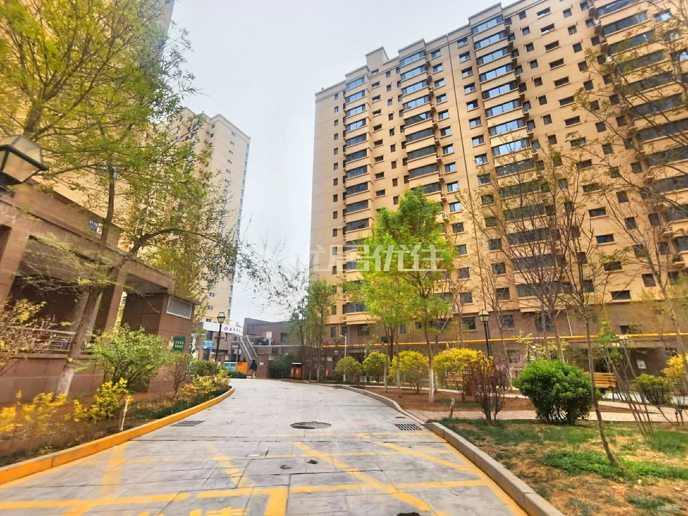 精装122平朝向南北3室瑞南紫郡b区满两年160万