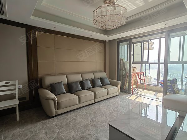 无锡梁溪北大街恒大悦珑湾运河旁景观房 恒大悦珑湾全新装修 家具家电