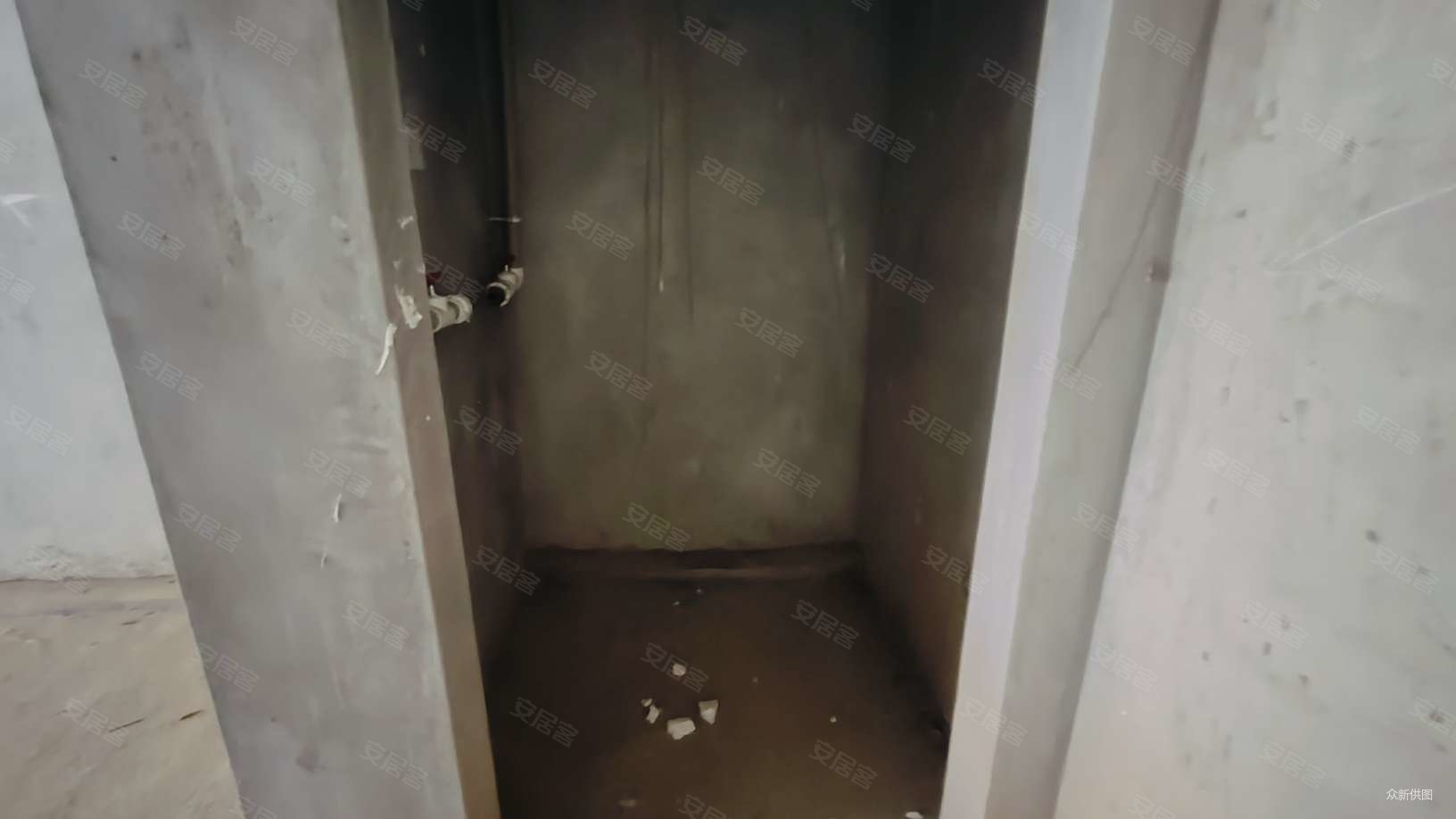 海棠一号院4室3厅3卫135.8㎡南北115万