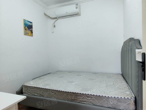 湖州吴兴南太湖新区碧桂园金茂悦房子,精装修周边配套齐全交通便利,一室一厅一卫一厨出租出租房源真实图片