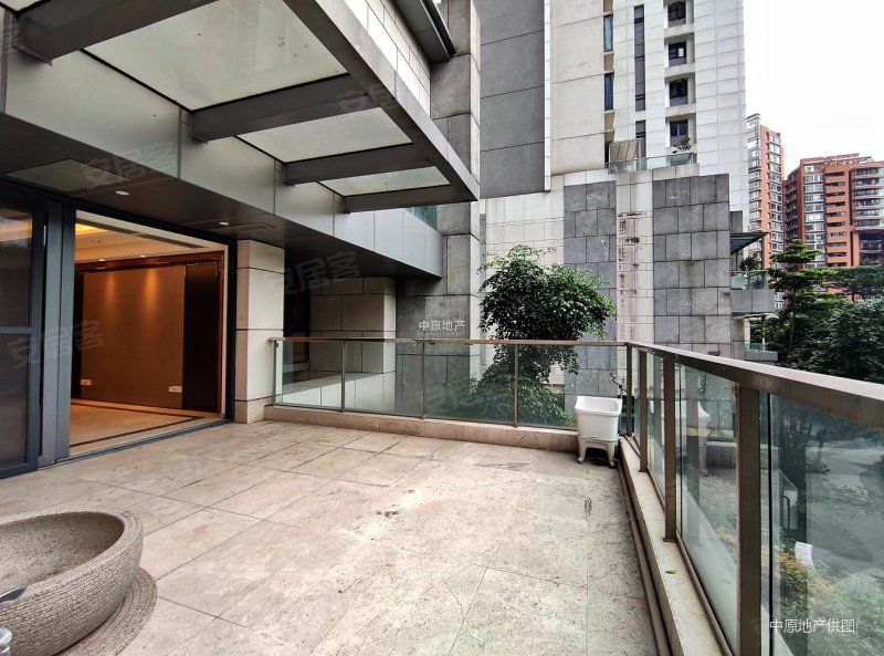 珠江新城新豪宅,珠江颐德公馆二手房,4200万,4室2厅,2卫,200平米-广州