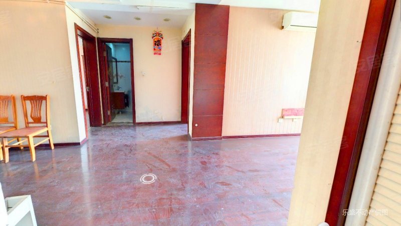 盛世景园电梯房好楼层好楼座 满五   紧靠地铁口集市