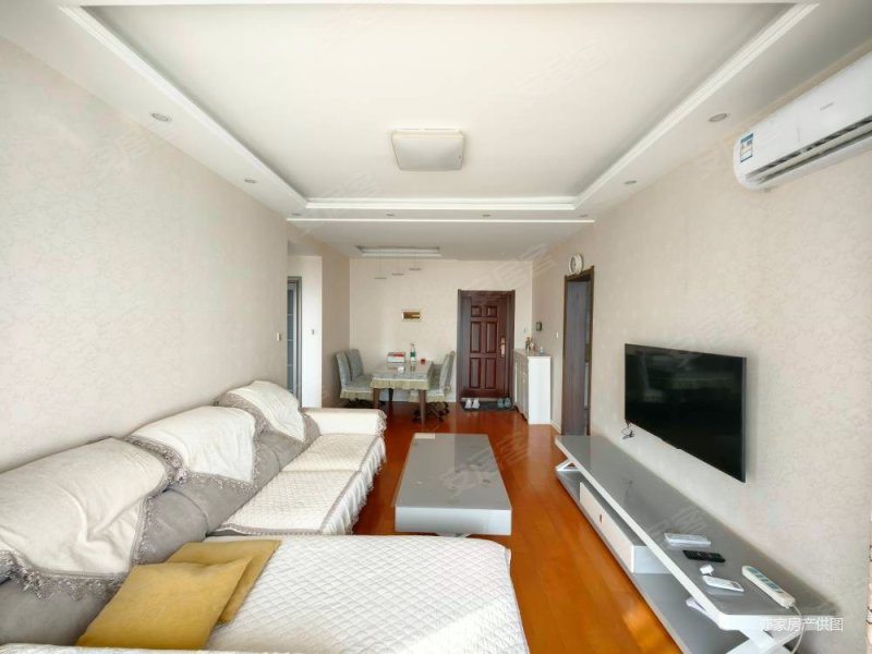 保利达江湾城精装南向一居室高楼层采光好配套齐交通便利