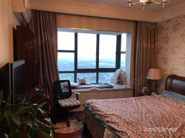 鑫苑国际2梯4户中间套 整个小区户型好的2房