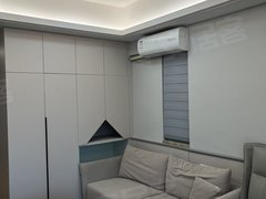 汕头濠江濠江城区过海底隧道就是市中心绿地中心单身公寓品质装修配套齐全拎包入住出租房源真实图片