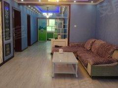 喀什喀什市喀什城区香格里拉小区 低楼层 家具家电齐全 领包入住 年租年付 2万出租房源真实图片