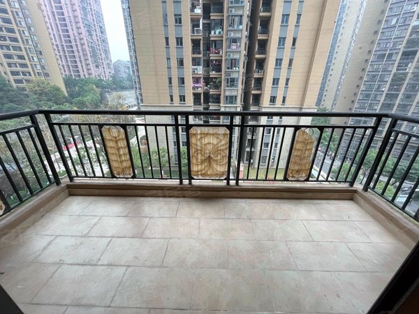 重庆璧山璧山高新区恒大绿岛新城(g区)恒大精装房3室2卫拎包入住,车库