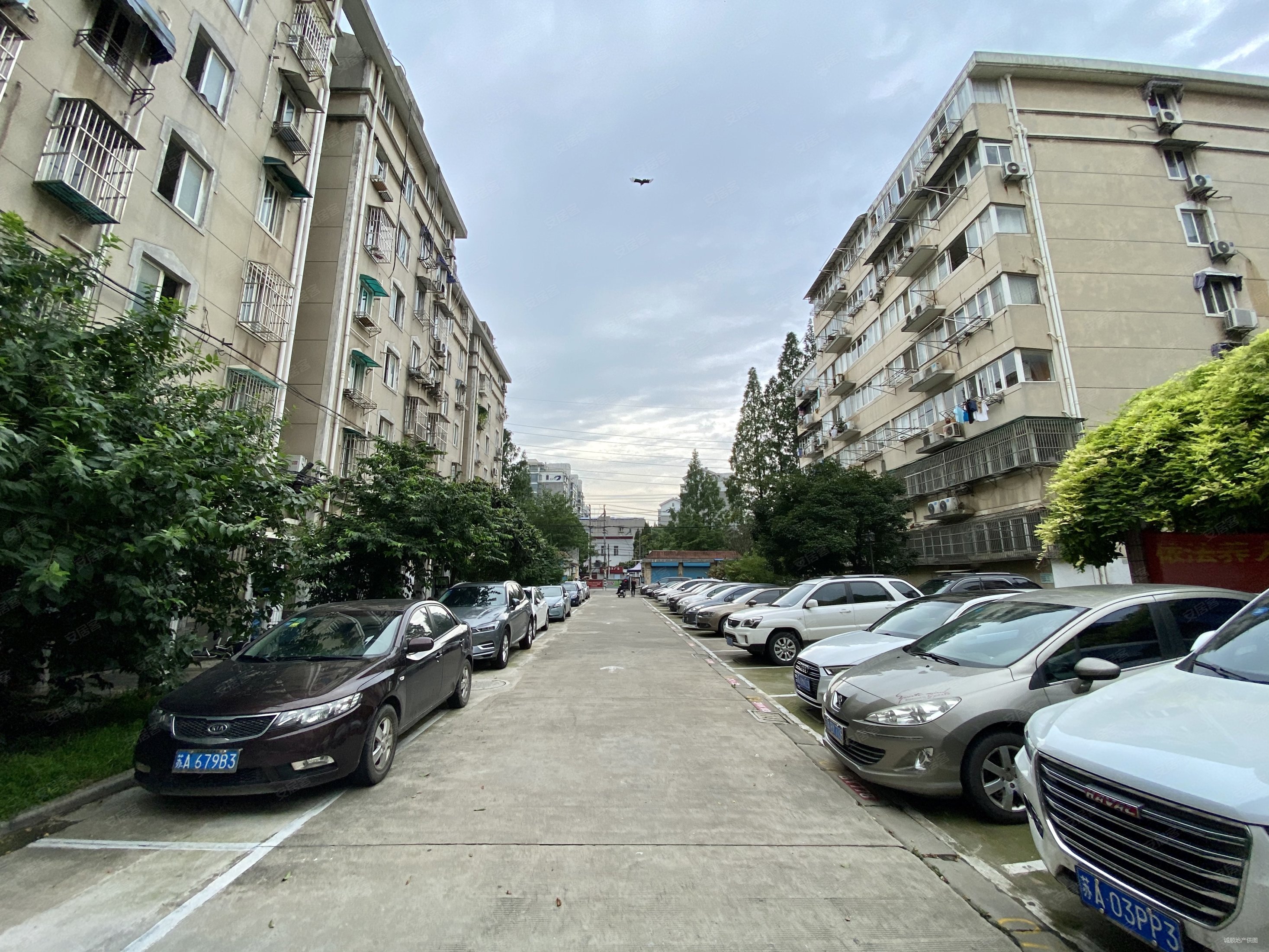 小卫街 东元山庄 精装两室 好楼层 下马坊地铁口 房龄01年