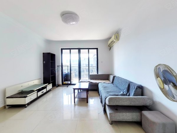 深圳龙华龙华御龙华庭装修保养干净整洁看房方便业主诚心诚意出租!