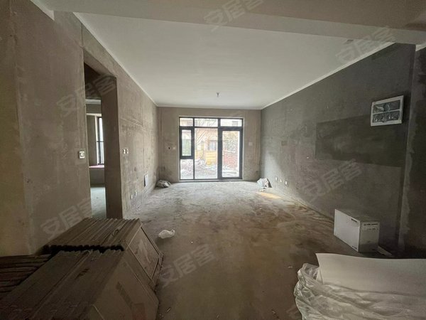 青岛城阳实验二小青特金地汇豪观邸青特金地汇豪观邸 5室3厅2卫  158