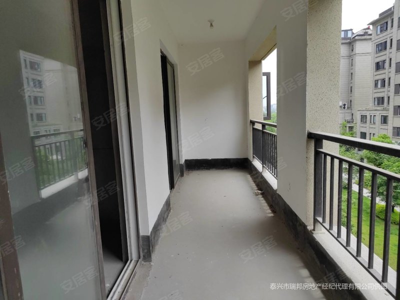 泰州房产网>泰州二手房>泰兴二手房>泰兴市区二手房>桃源府>800_600