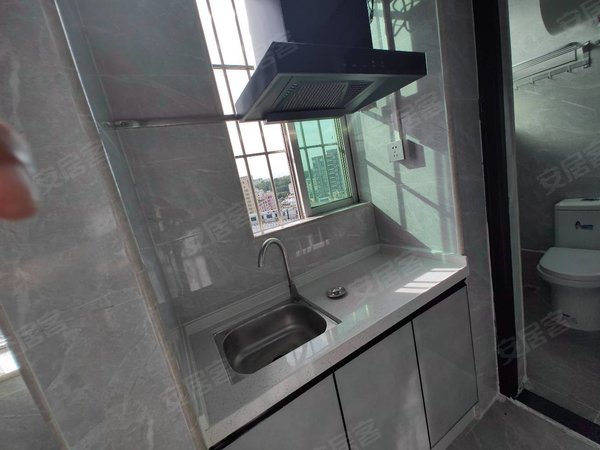 深圳布吉丹竹头圆墩小区丹竹头圆墩小区 精装大单间电梯高层 全新装修