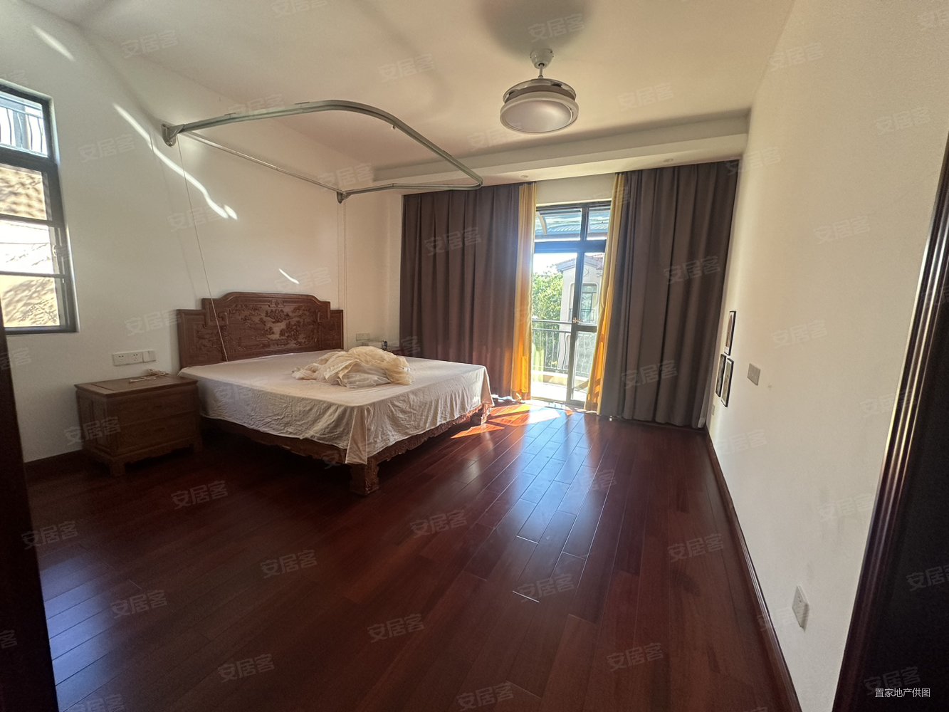 碧桂园城市花园(别墅)5室2厅5卫252㎡南北178万