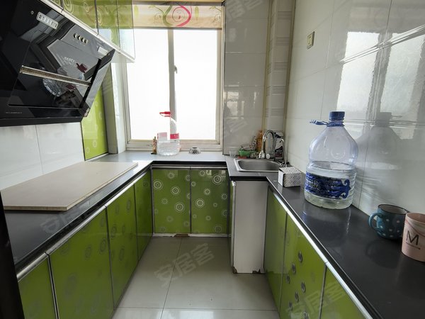 包头东河铁西欣愿佳园包暖房源采光好，南北通透，业主诚意出租两室的房出租房源真实图片