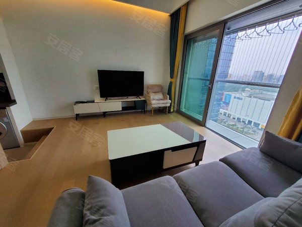 广州黄埔鱼珠保利鱼珠港(商住楼)精装公寓 1房1厅 保利鱼珠港 家具换