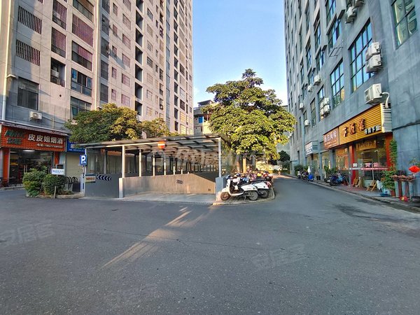 南宁江南星光大道天元国际天元国际 1室1厅1卫 210平 精装修 南北通透