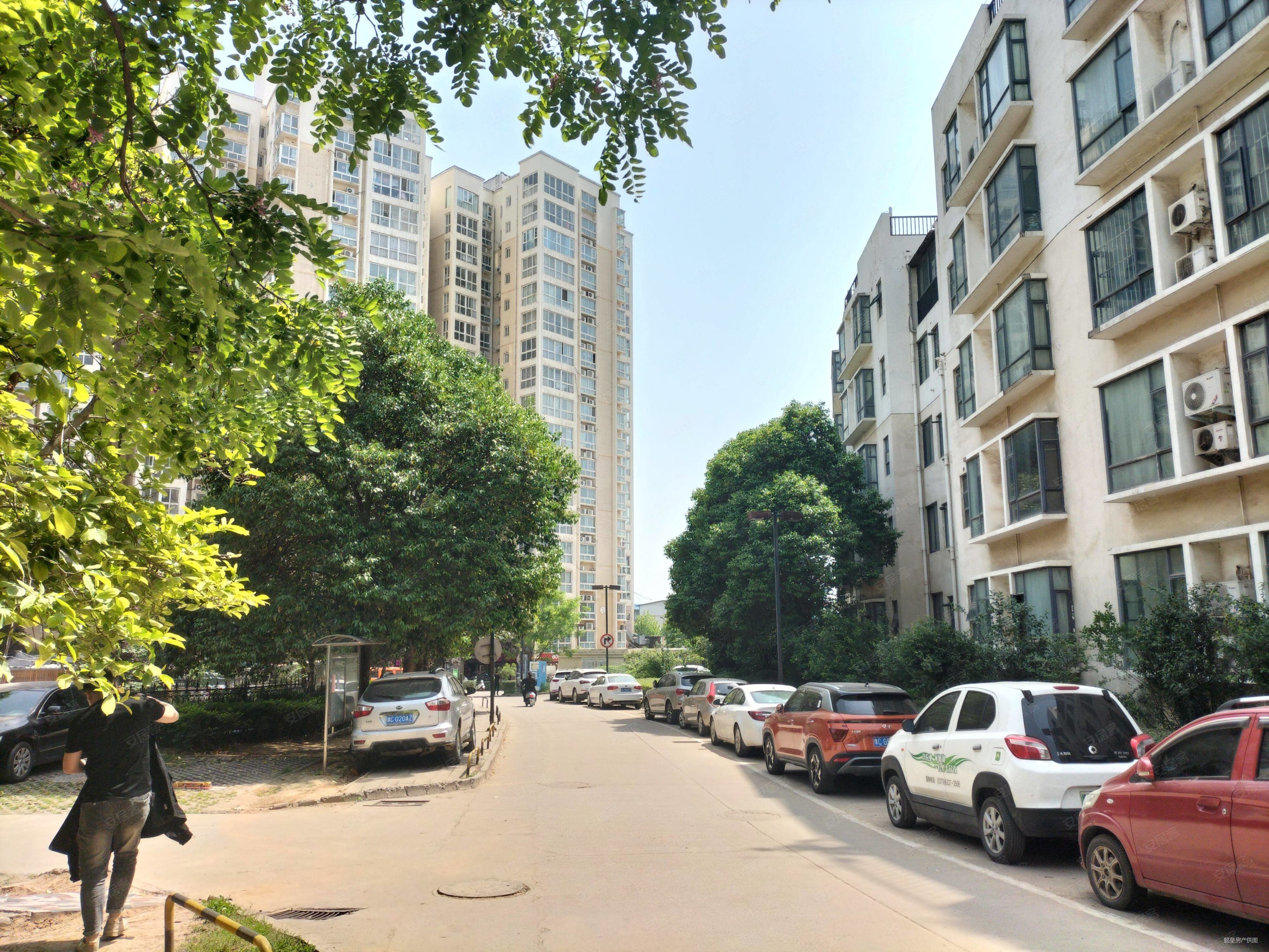 洛阳房产网>洛阳二手房>涧西二手房>联盟路二手房>香港城>2933_2200