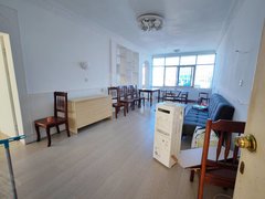 曲靖麒麟麒麟花园麒麟巷北关小学旁 5楼顶楼 没物业费停车费干净3室带家具出租房源真实图片