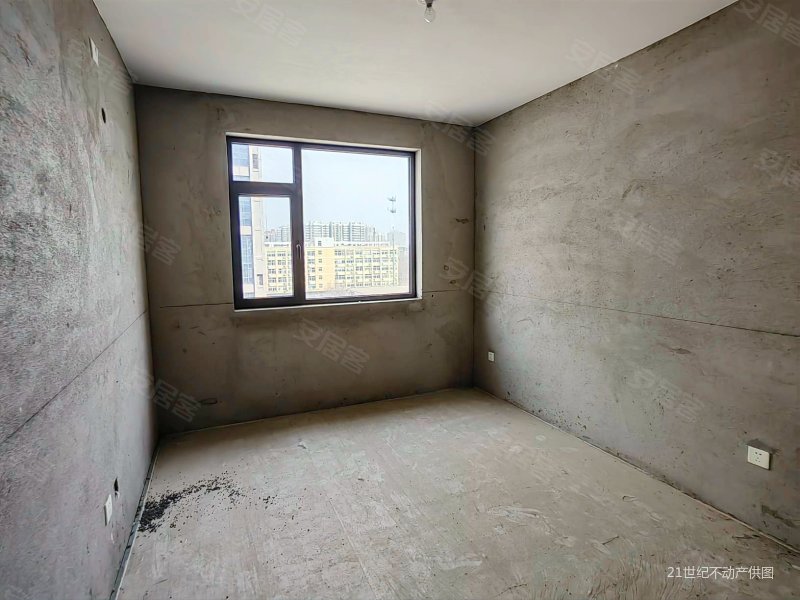 东二环小高层通透三室,东华国樾府二手房,167万,3室2厅,2卫,114平米