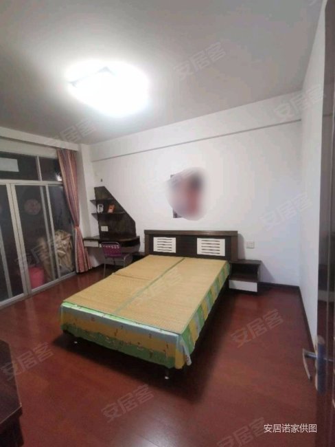 丹凤花园二区商圈成熟满五电梯房东南户型装修好