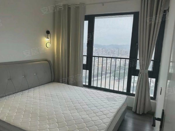 深圳光明公明宏发天汇城(商住楼)天汇城新上三房,可以拎包入住,看房