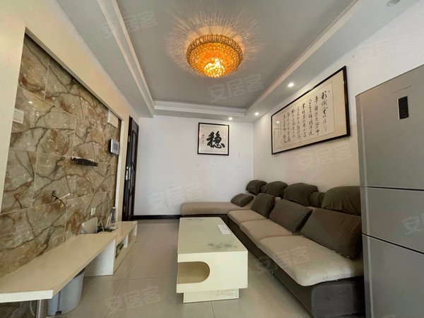 南昌红谷滩沙井路国际金融中心靠联发天虹 对面地铁口 华润万家 房东